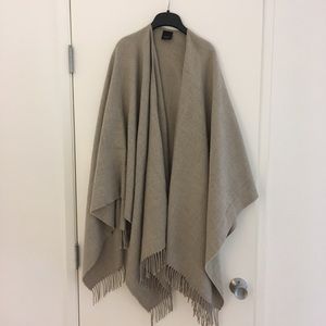 Lord and Taylor Cape